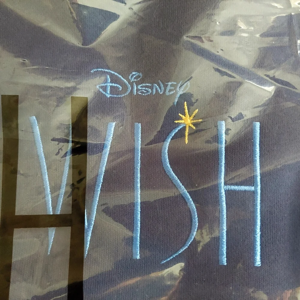 Disney's Wish movie 2023 zip up hoodie sweatshirt. NWT. With a Star zipper pull⭐ - Picture 9 of 11
